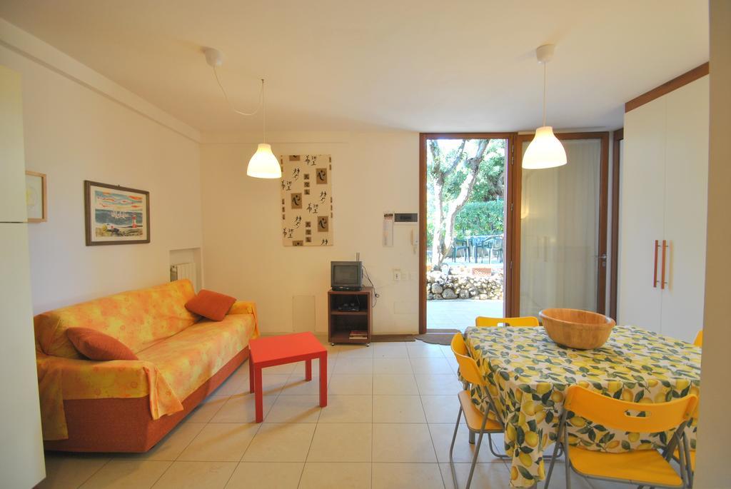 Villa Angolino Castiglioncello Værelse billede